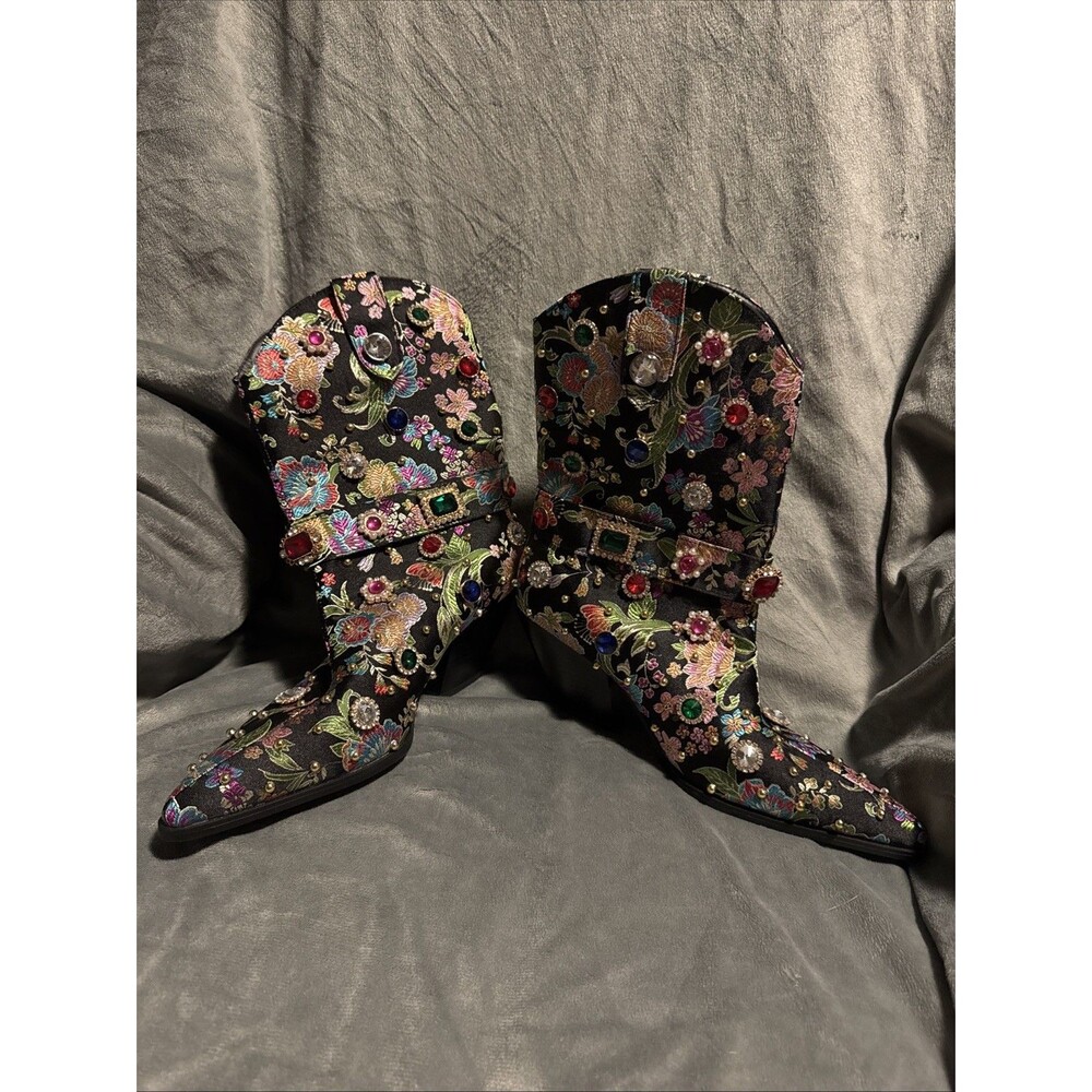 Azalea Wang Diligent Floral Brocade Stud and Jewel Ornamented Western Size 8